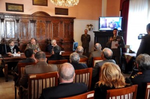 Esercito, la Garibaldi presenta il CalendEservito 2014 -1