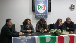 A sx Il segretario f_f_ Gerardo Rullo ad un convegno elettorale a Grazzanise