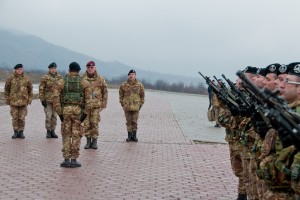 Il Generale Bertolini a Villaggio Italia Camp