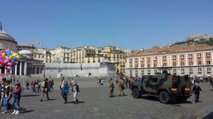 Esercito, Strade Sicure in Piazza Plebiscito a Napoli