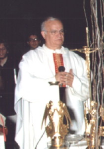 don Oreste Farina, parroco della chiesa S_Maria degli Angeli alla Rotonda di S_Nicola