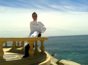 Paolo sul balcone del ristorante