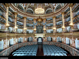 Palazzo reale teatro