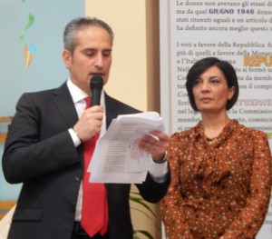 Il sindaco Schiappa e una docente della Giuria alla Cerimonia 2017 del Premio FUSCO