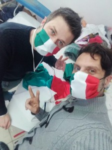 foto stilisti mascherina tricolore aprile 2020 1